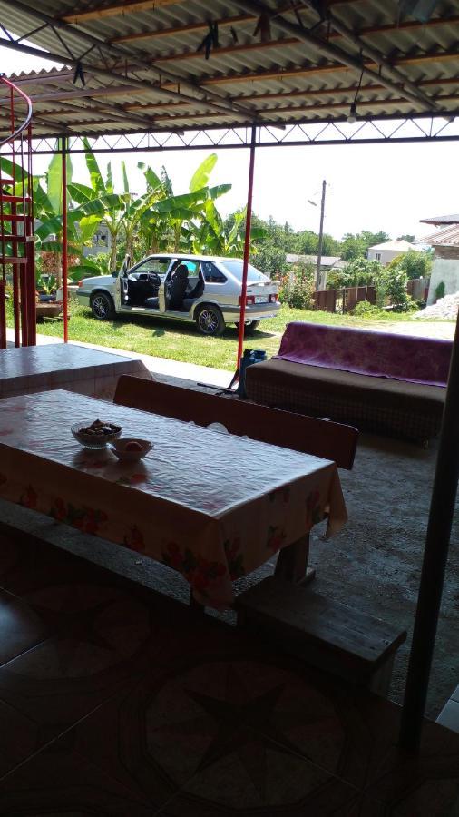 New Athos Guesthouse U Moti المظهر الخارجي الصورة