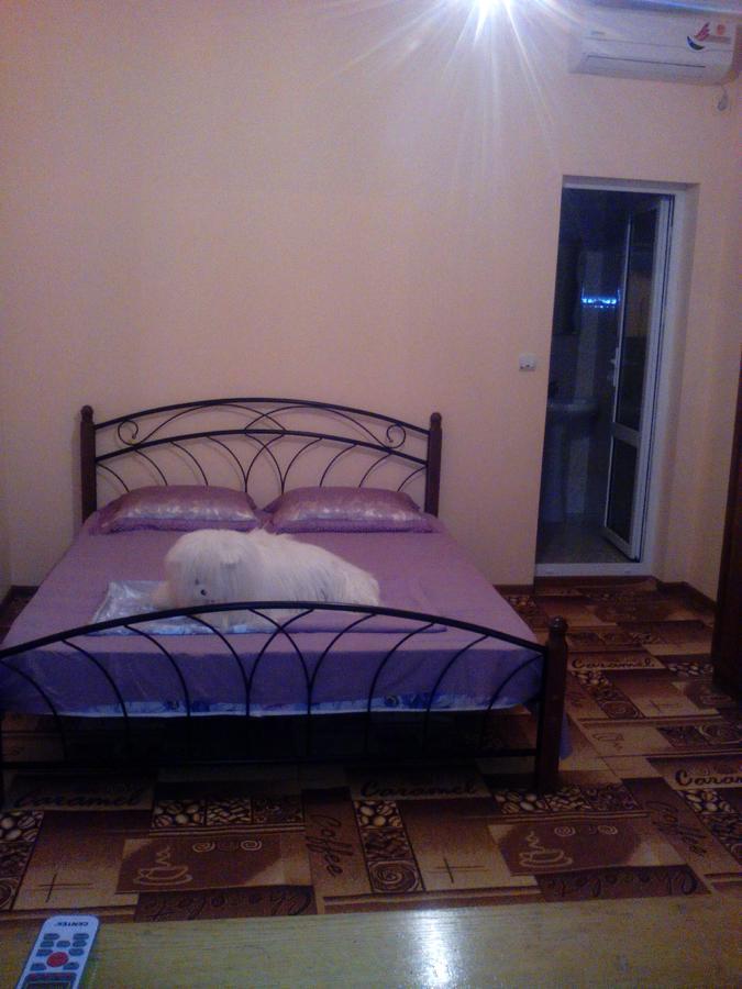 New Athos Guesthouse U Moti المظهر الخارجي الصورة