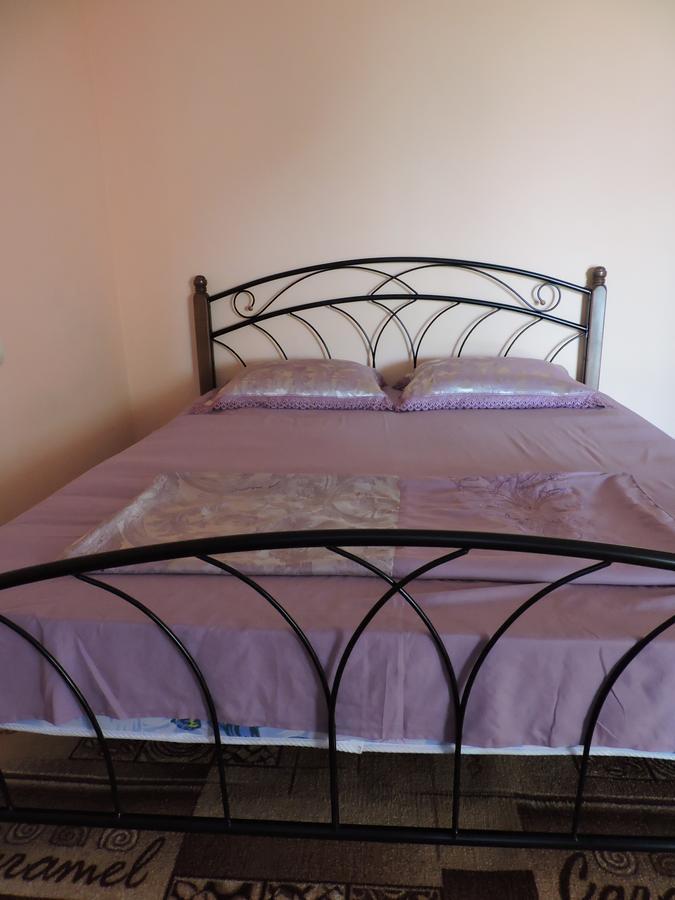 New Athos Guesthouse U Moti المظهر الخارجي الصورة