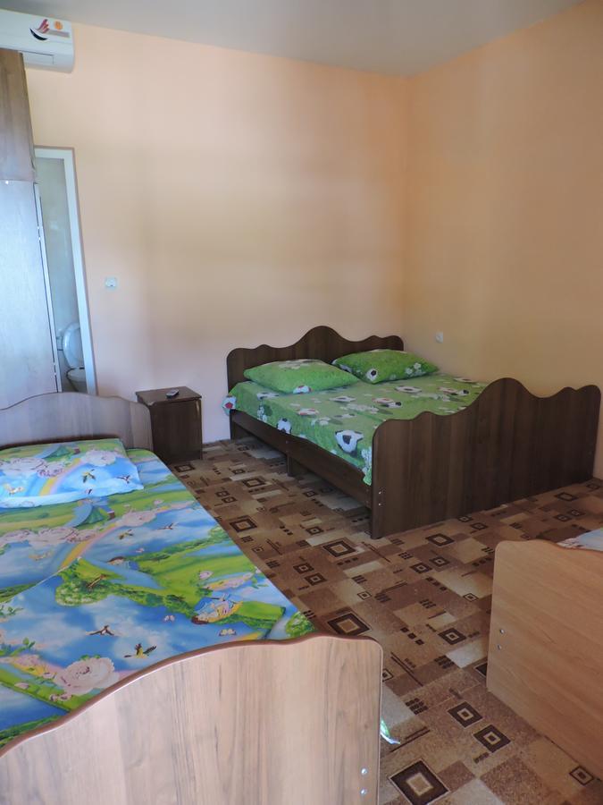New Athos Guesthouse U Moti المظهر الخارجي الصورة