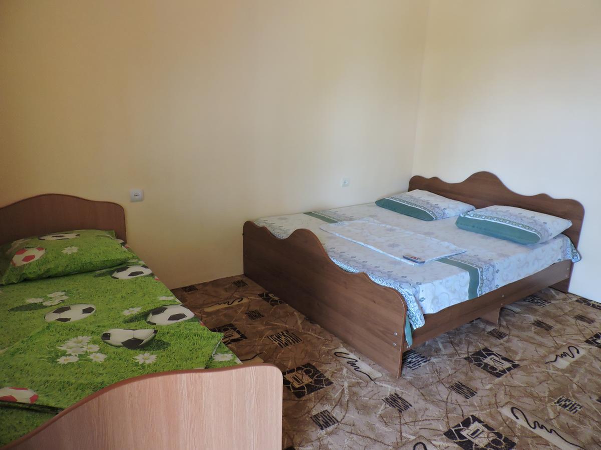 New Athos Guesthouse U Moti المظهر الخارجي الصورة