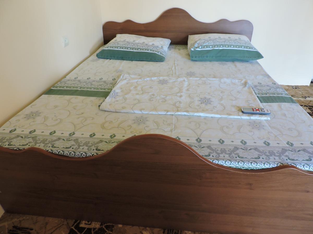 New Athos Guesthouse U Moti المظهر الخارجي الصورة